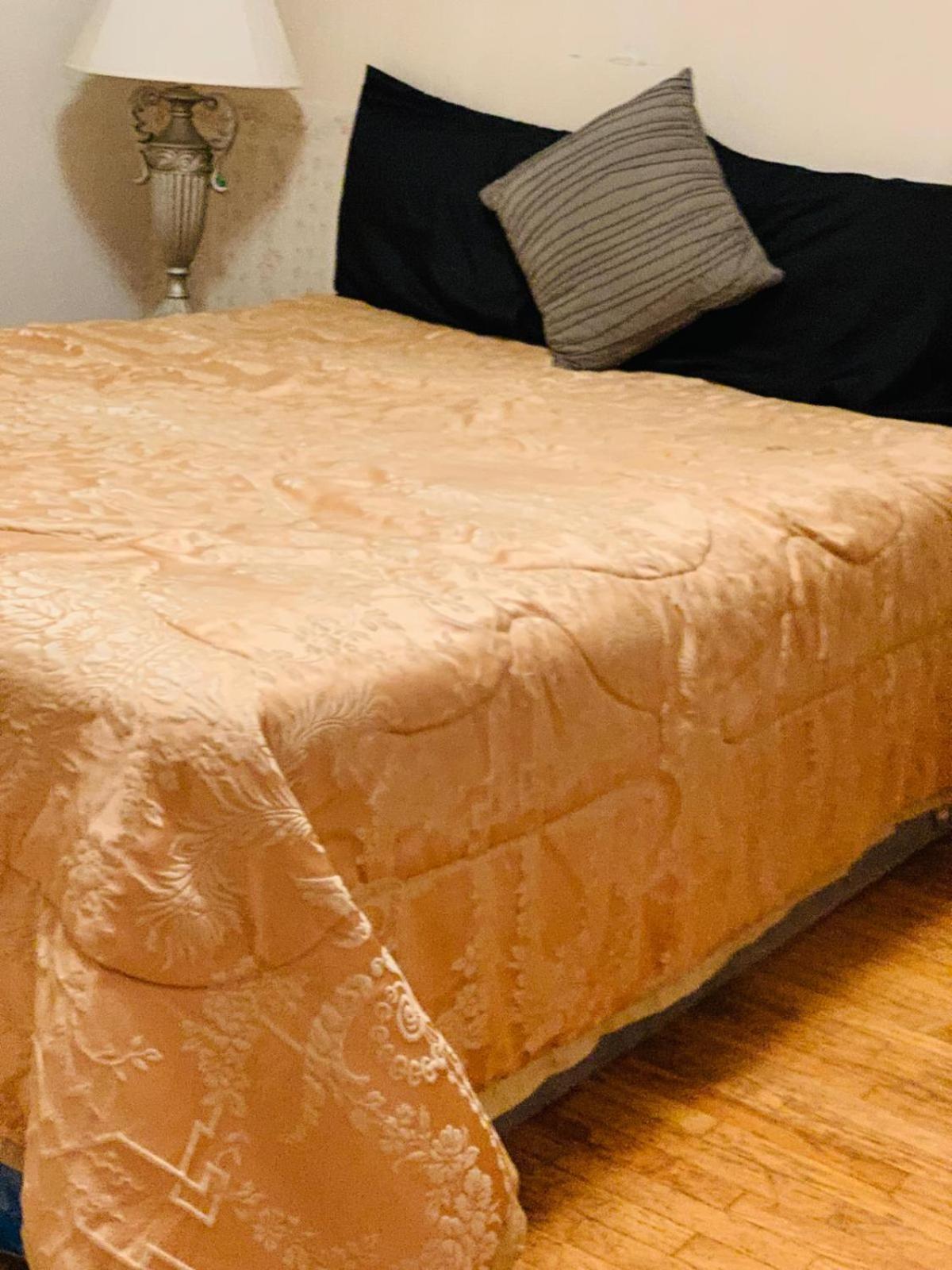 Cosy Romantic Stay In Surrey- Walking Distance From Guildford Town Centre エクステリア 写真